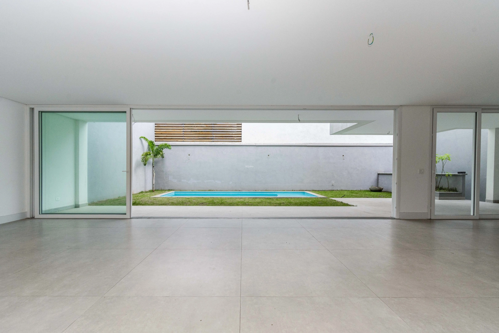 Casa nova em condomínio fechado - Imagem 5