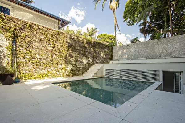 Casa moderna no Jardim Paulista para locação