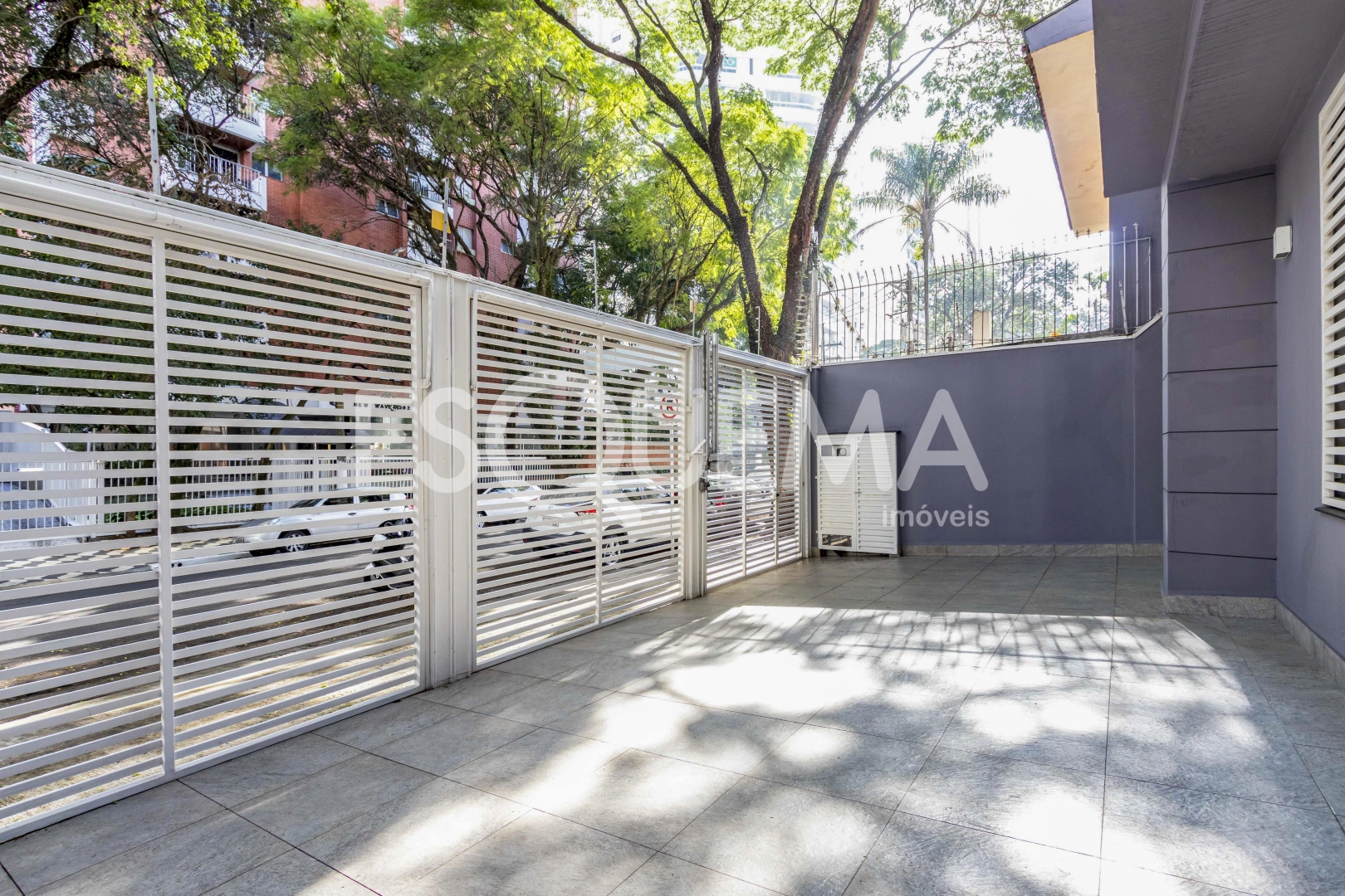Casa moderna em ótima localização - Imagem 1