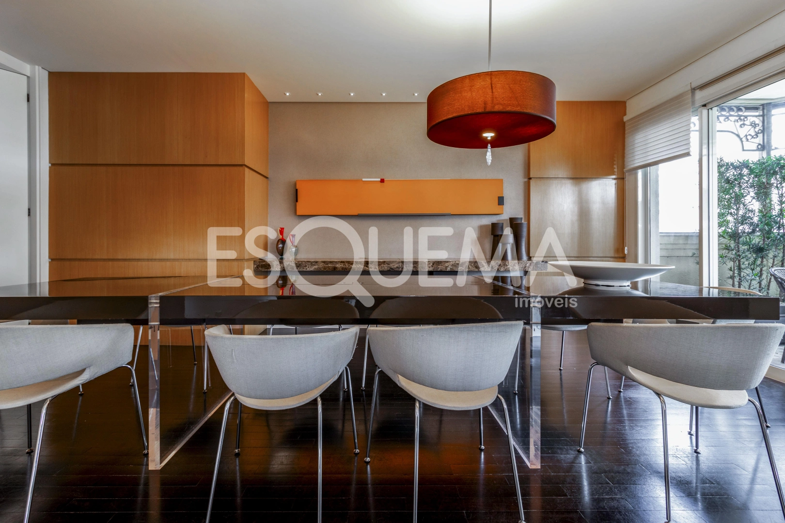 Apartamento com vista do bairro - Imagem 12