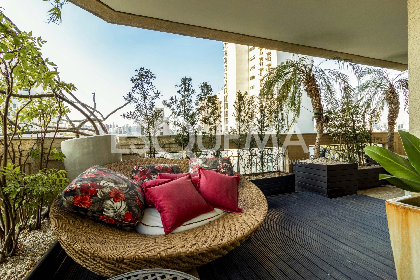 Apartamento com vista do bairro - Imagem 5