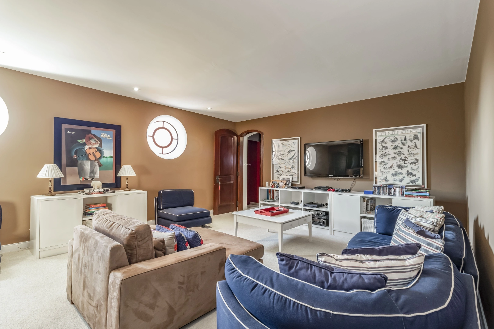 Mansão em estilo Toscano - Imagem 10