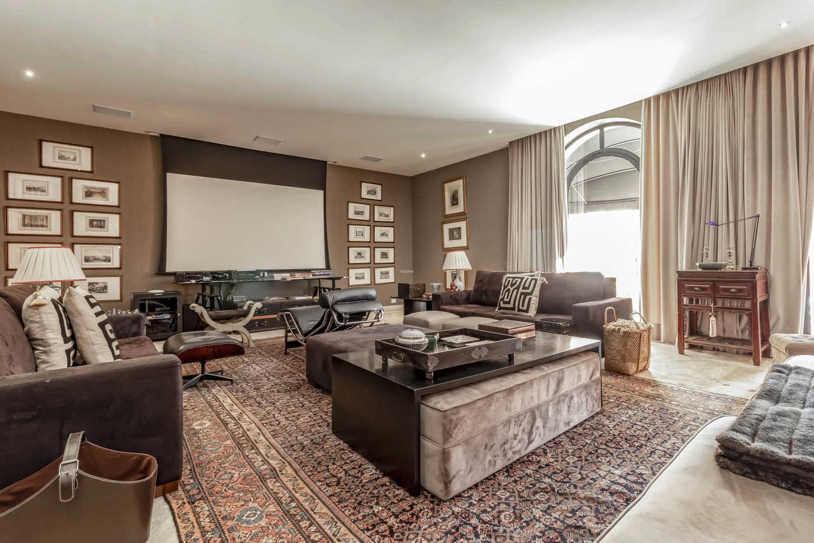 Mansão em estilo Toscano - Imagem 5