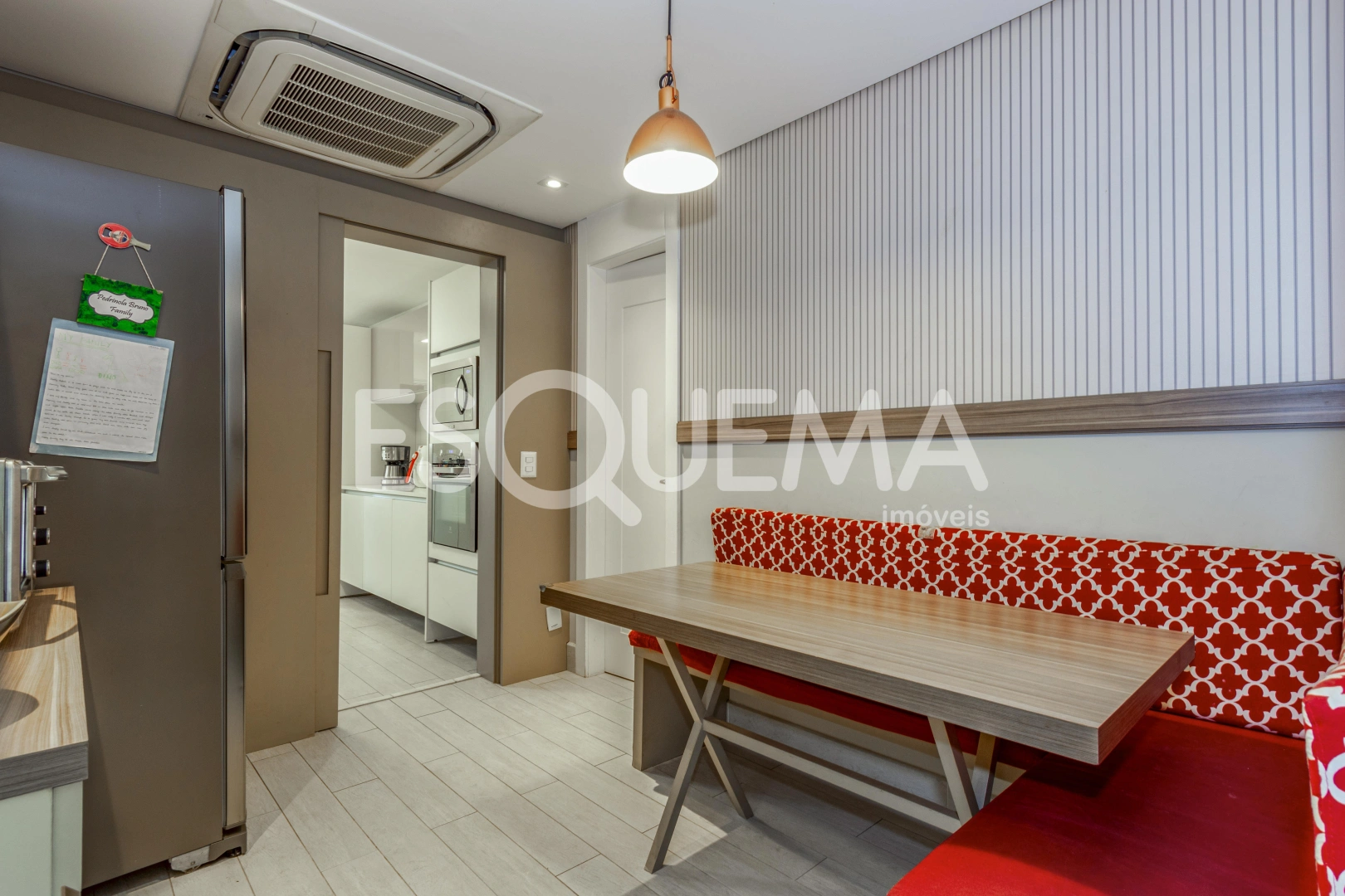 Apartamento com 4 suítes em edifício neoclássico - Imagem 11