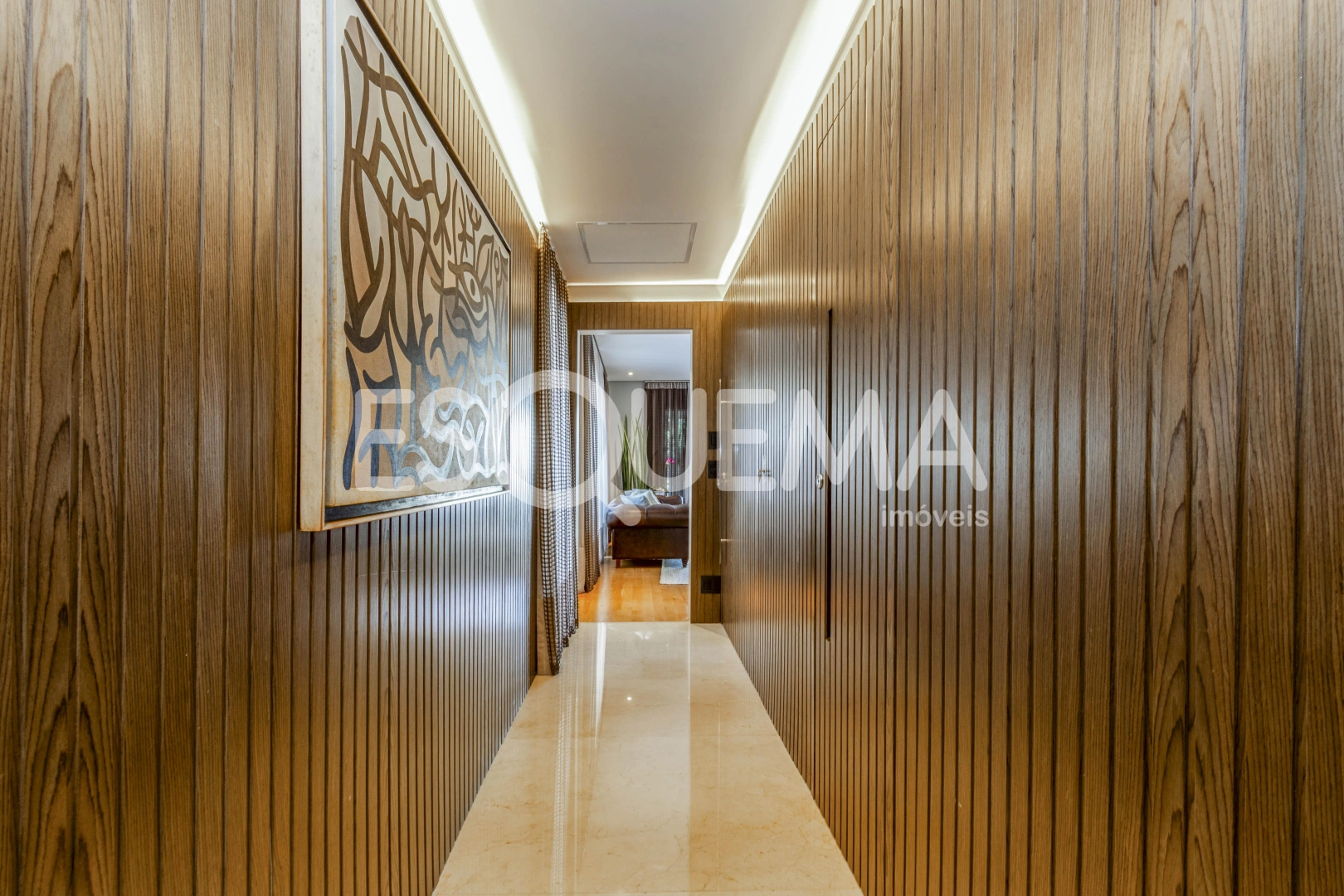 Apartamento com 4 suítes em edifício neoclássico - Imagem 15