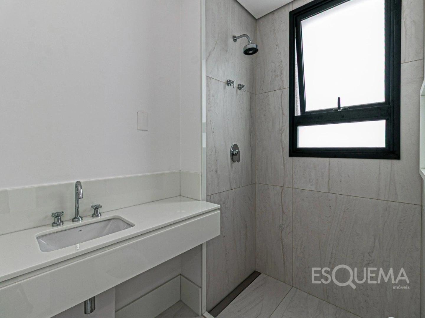 Apartamento com projeto de João Armentano a passos do Parque Ibirapuera - Imagem 10