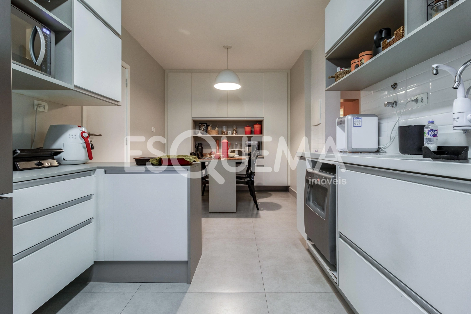 Apartamento reformado em ótima localização - Imagem 12
