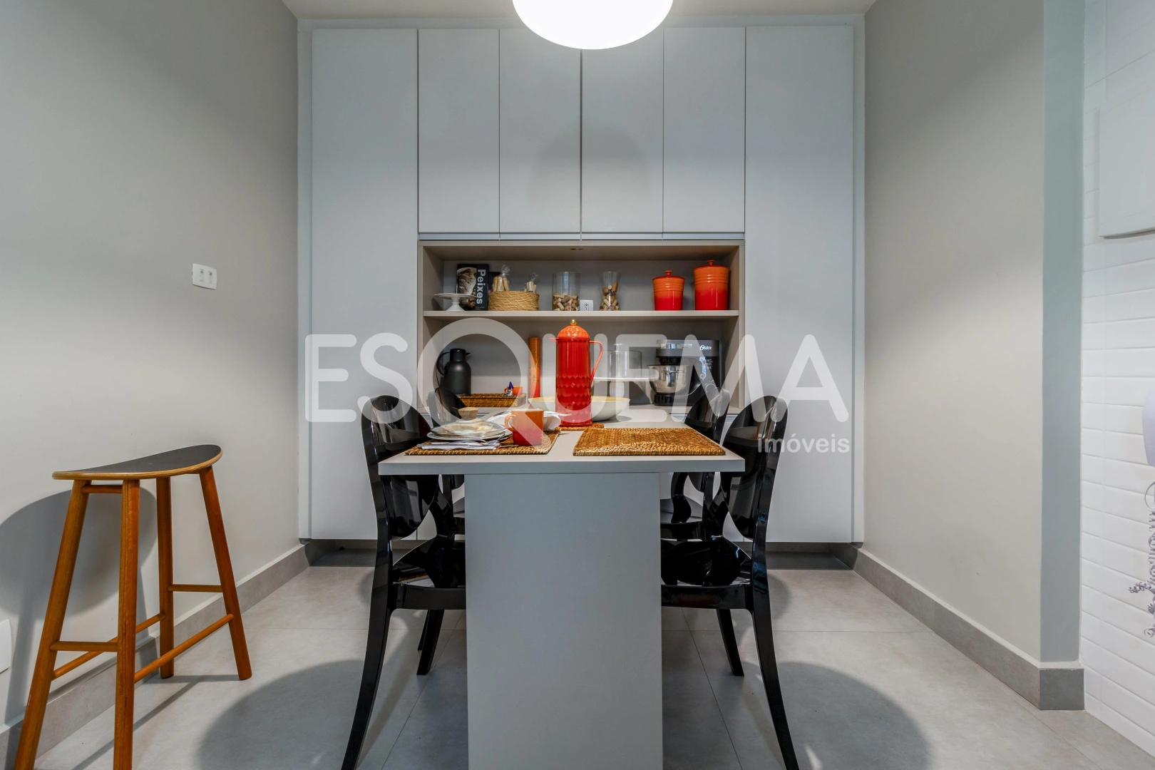 Apartamento reformado em ótima localização - Imagem 13