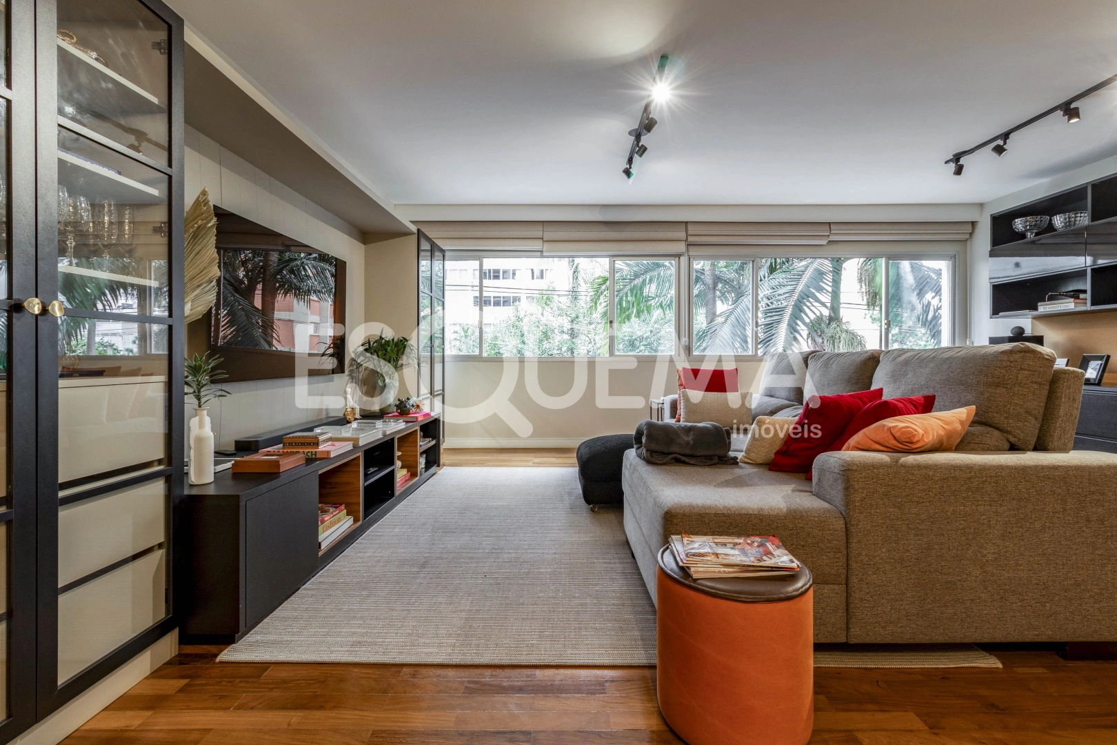 Apartamento reformado em ótima localização - Imagem 4