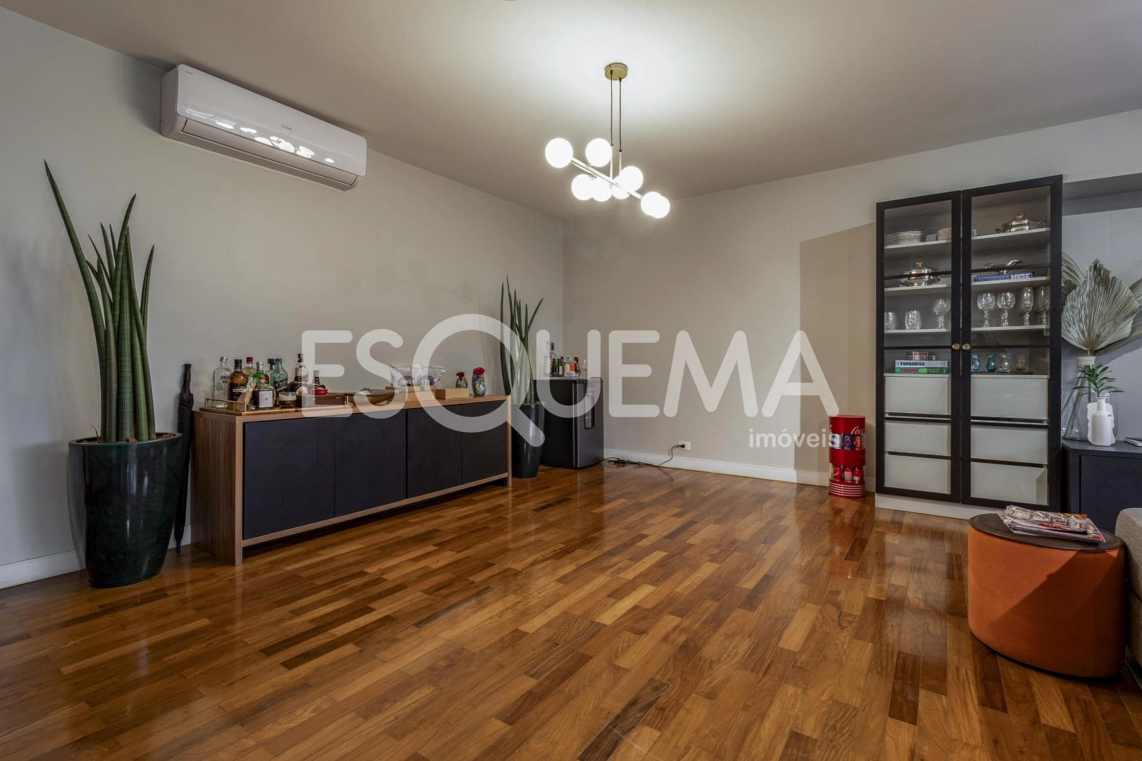 Apartamento reformado em ótima localização - Imagem 7
