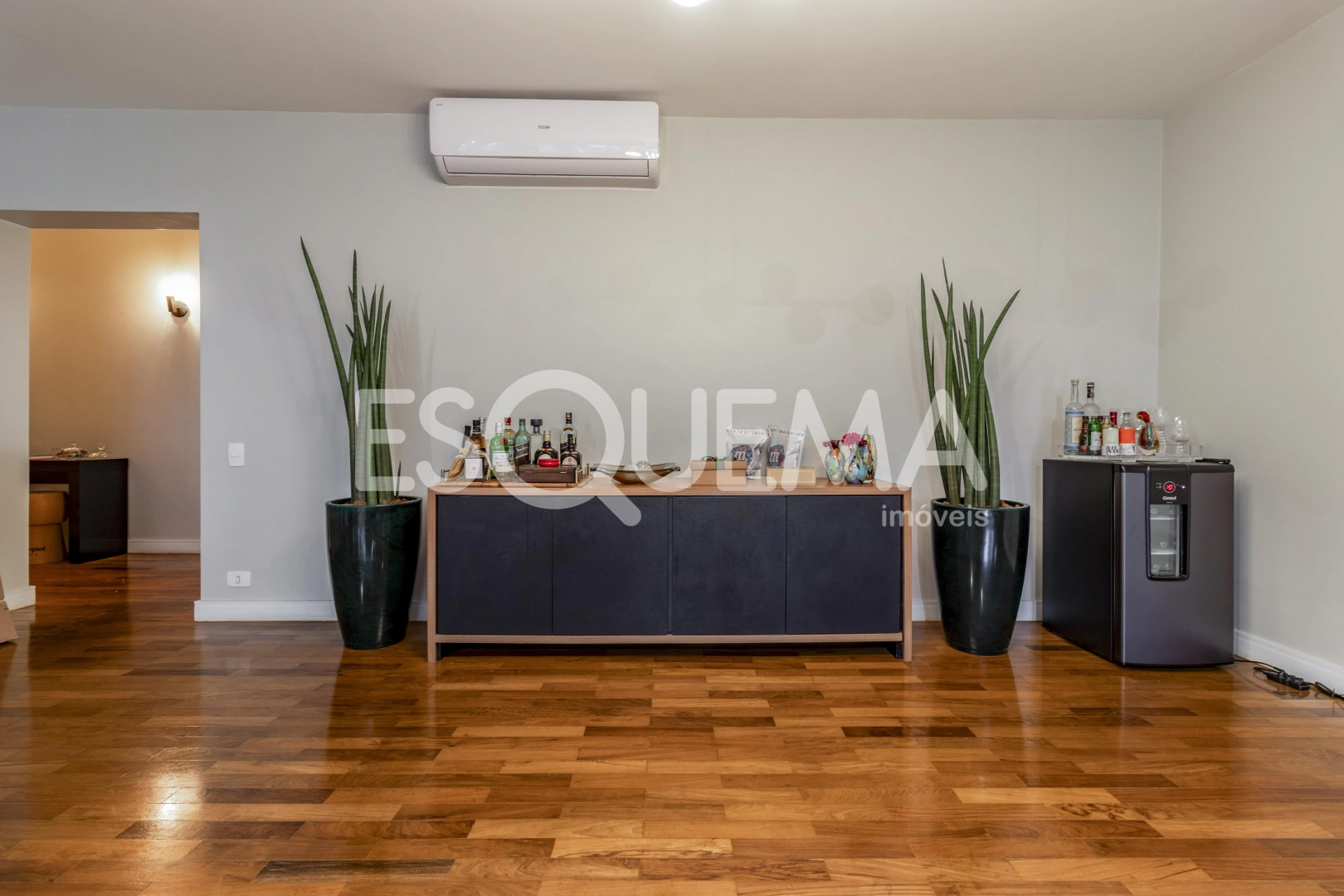 Apartamento reformado em ótima localização - Imagem 9