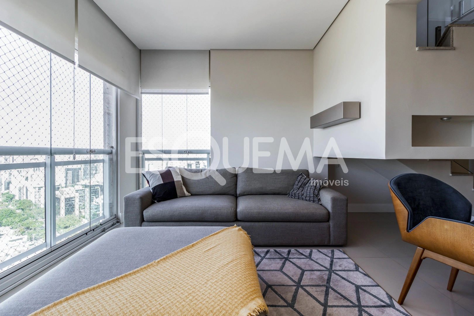Cobertura duplex mobiliada com vista privilegiada - Imagem 3