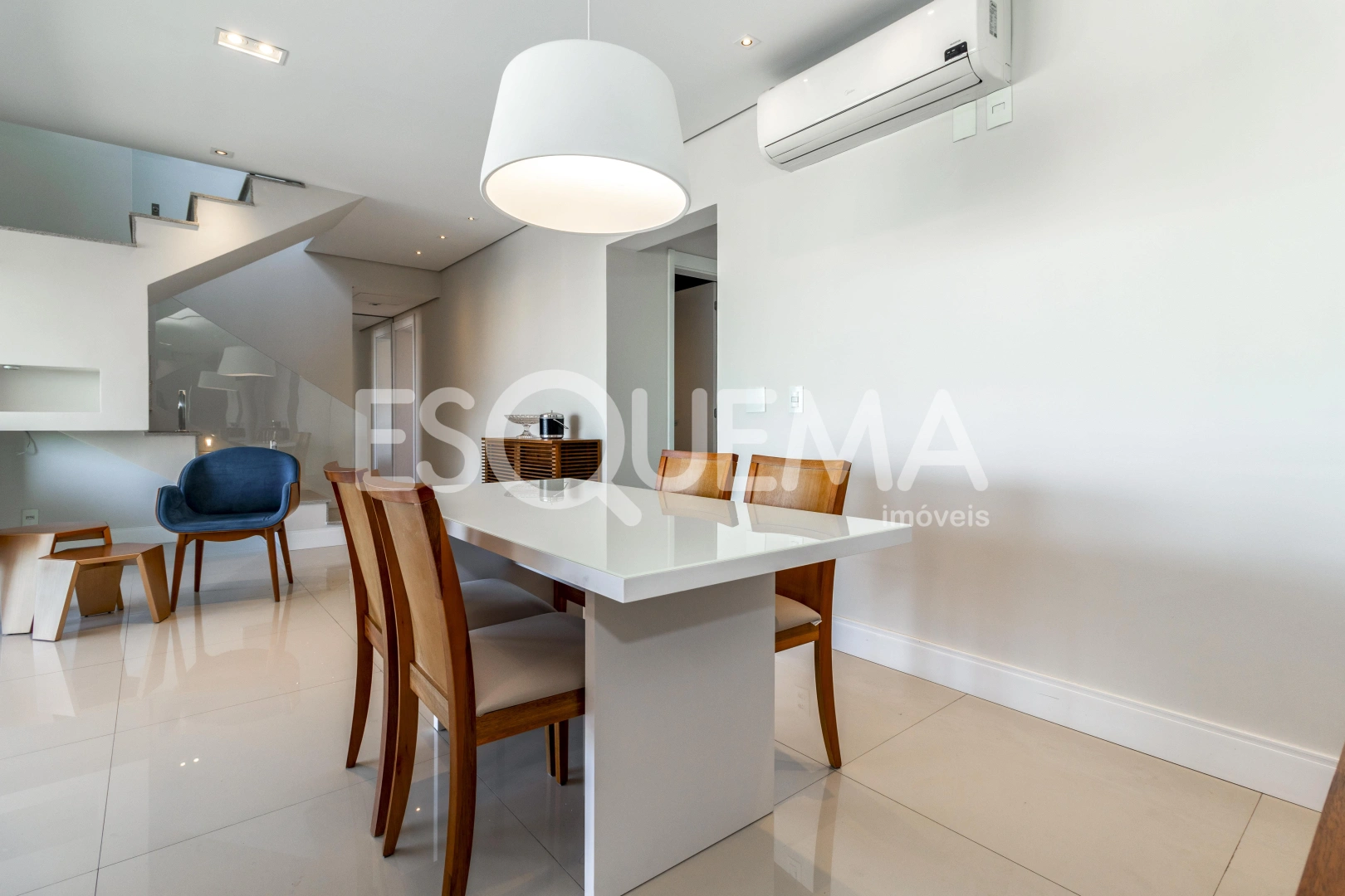 Cobertura duplex mobiliada com vista privilegiada - Imagem 6