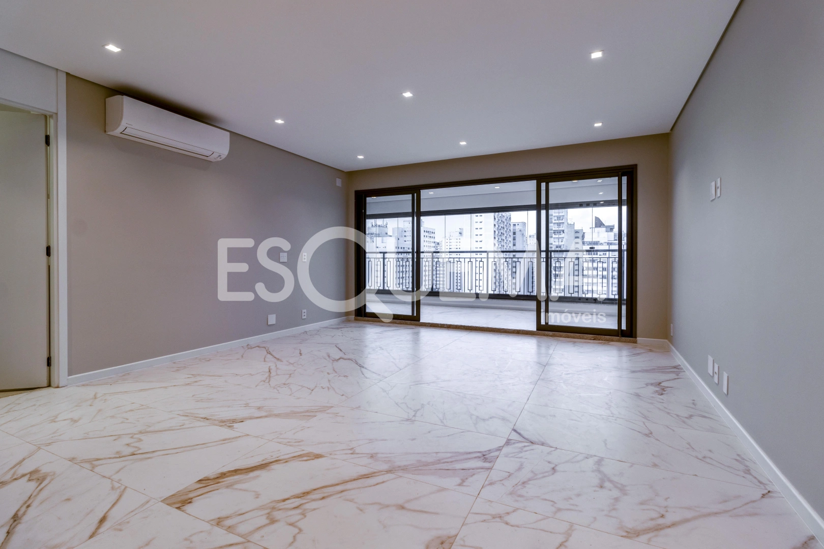 Apartamento reformado em condomínio completo - Imagem 4