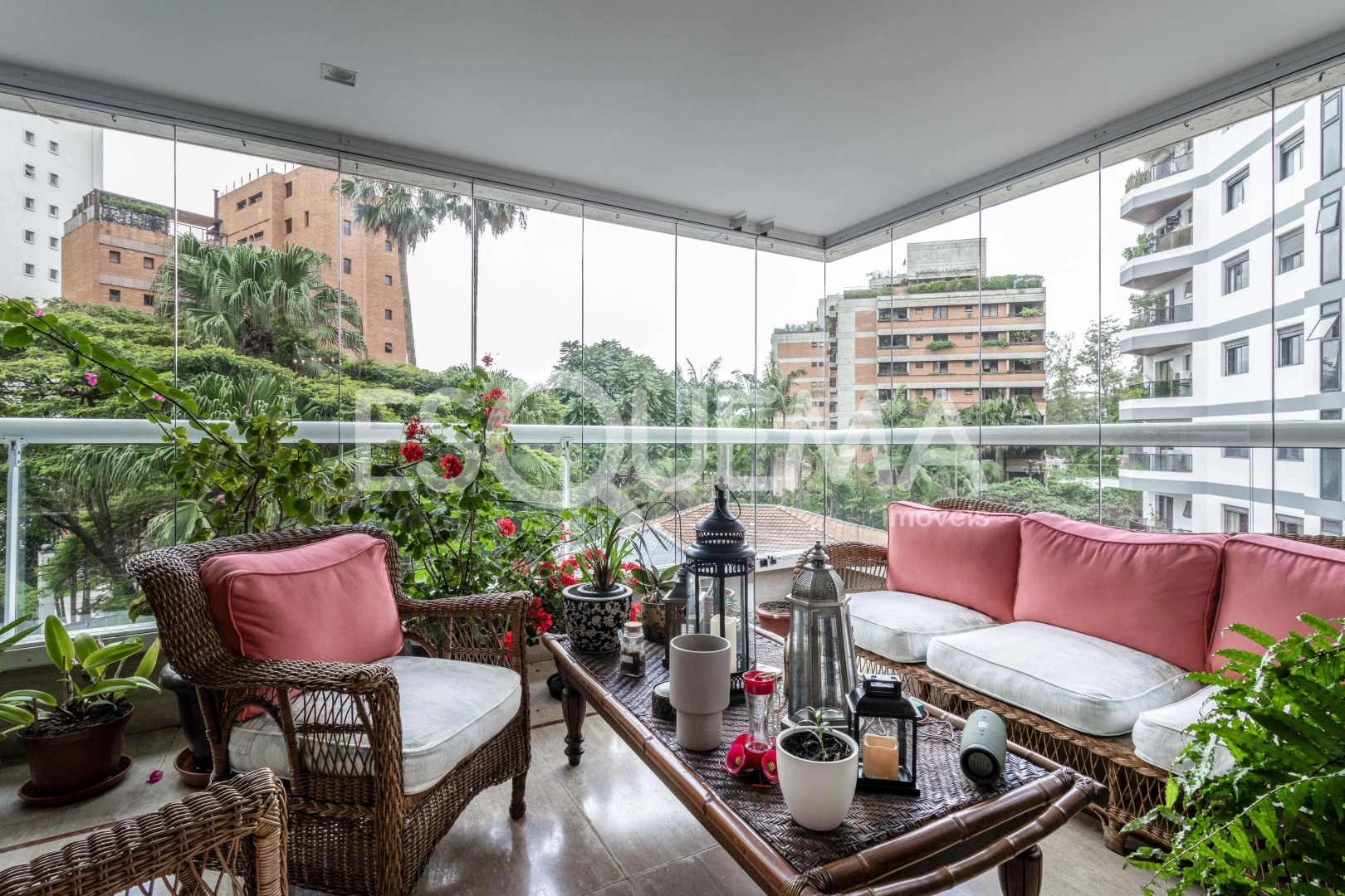Apartamento reformado e contemporâneo - Imagem 11