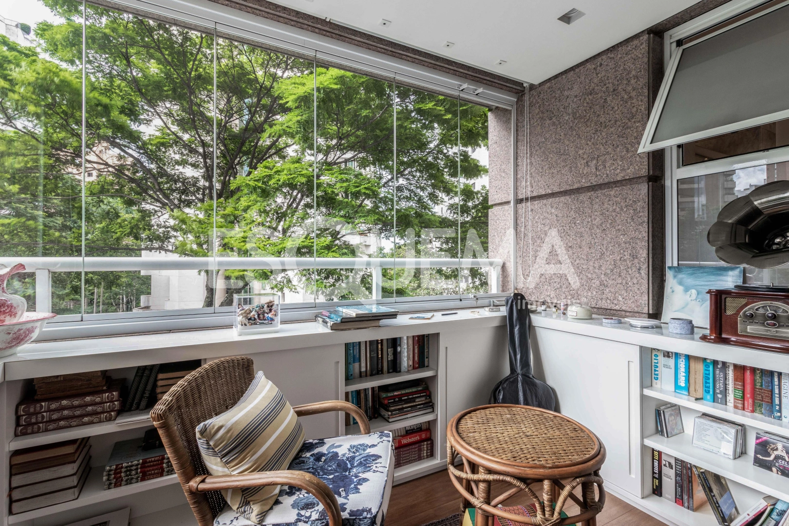 Apartamento reformado e contemporâneo - Imagem 13