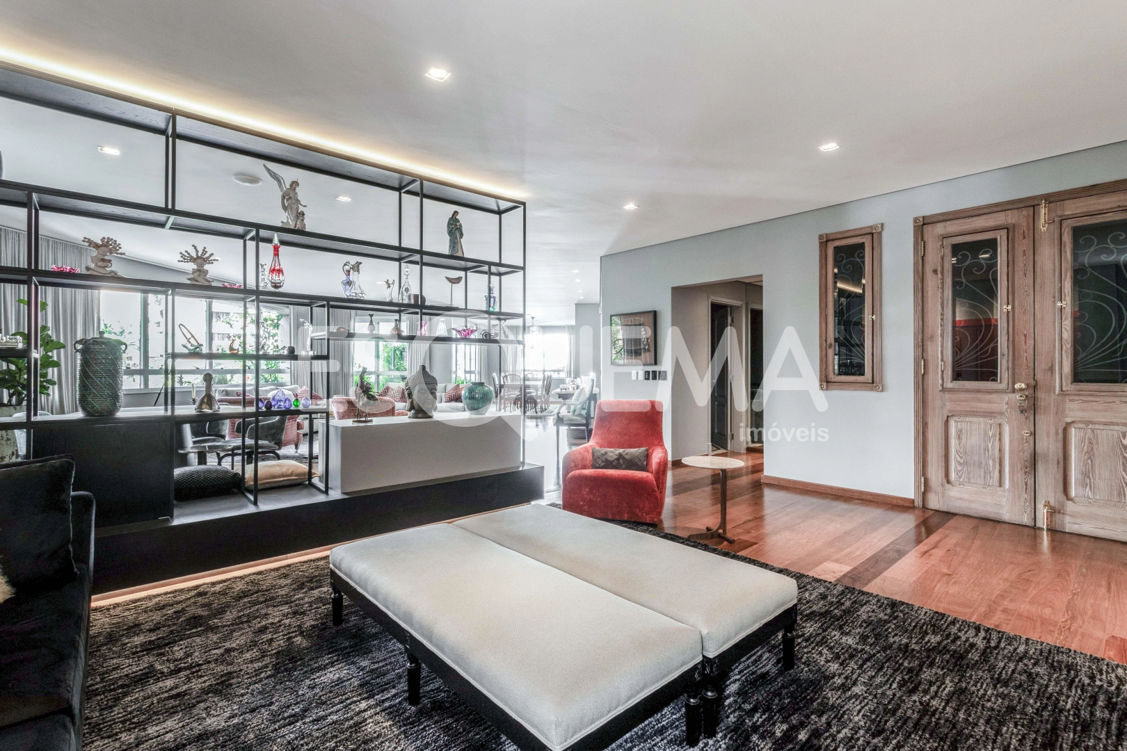 Apartamento reformado e contemporâneo - Imagem 2