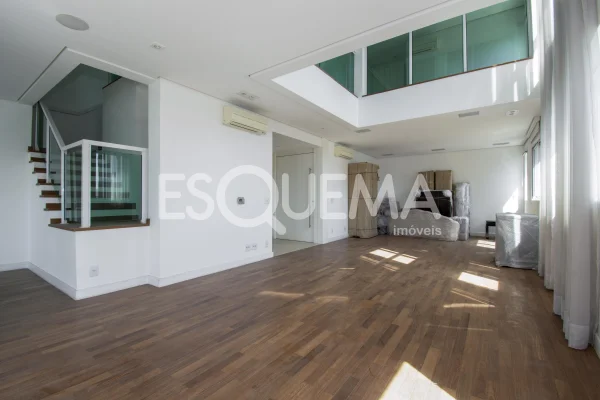 Apartamento duplex próximo ao Clube Pinheiros