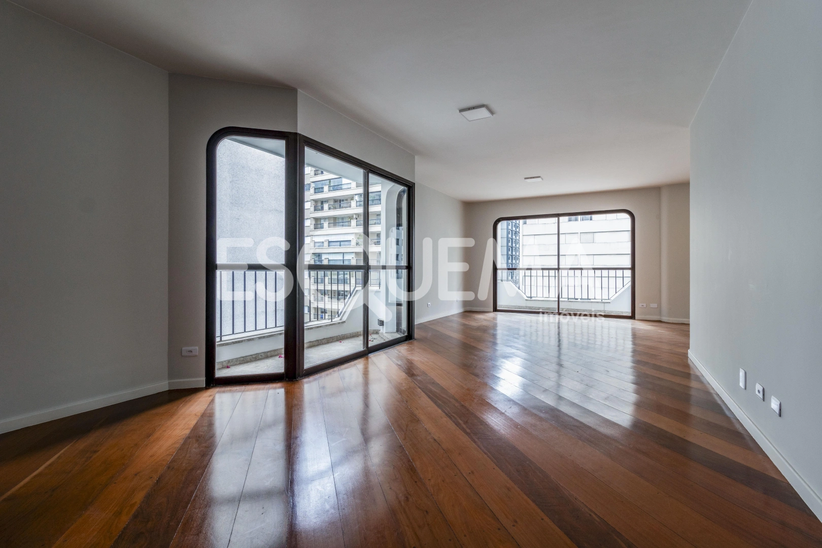 Apartamento reformado no Jardim Paulista - Imagem 1