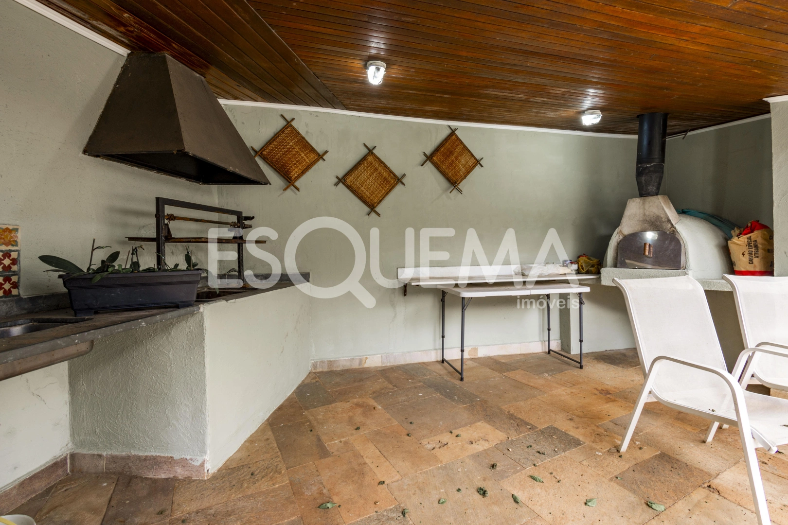 Casa ampla com ar de interior - Imagem 13