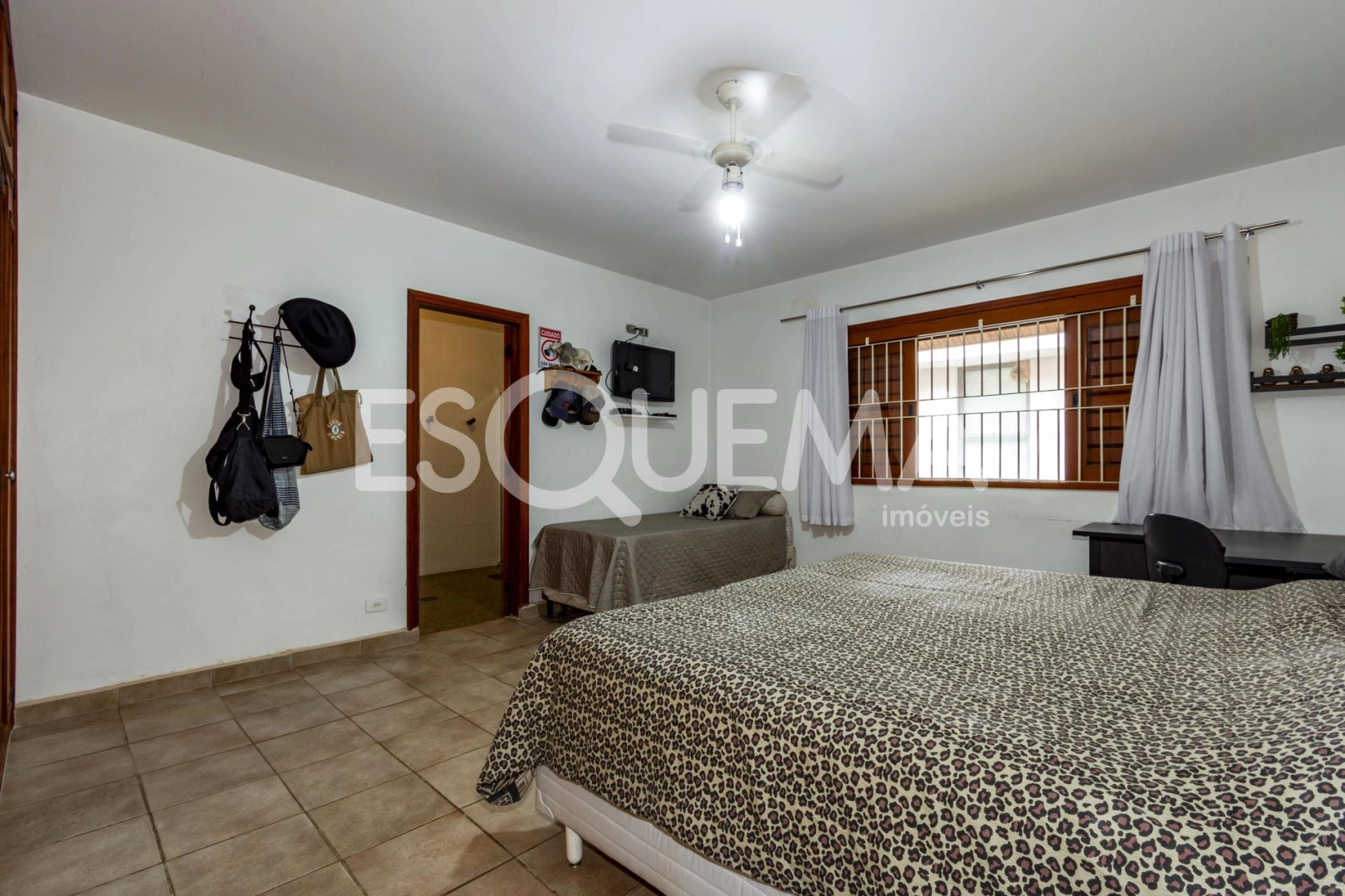 Casa ampla com ar de interior - Imagem 8