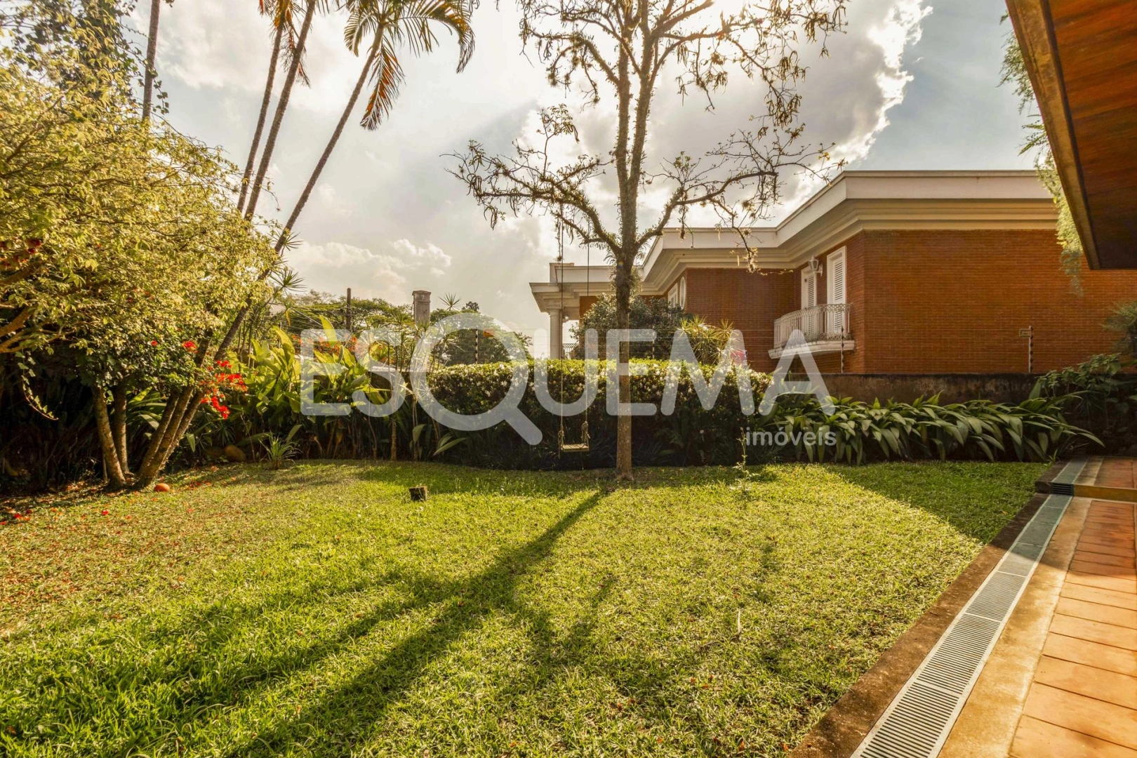 Casa próxima ao Colégio Porto Seguro - Imagem 2