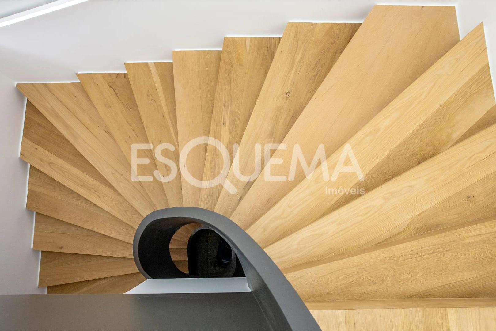Casa em rua fechada com projeto de Gui Mattos - Imagem 8