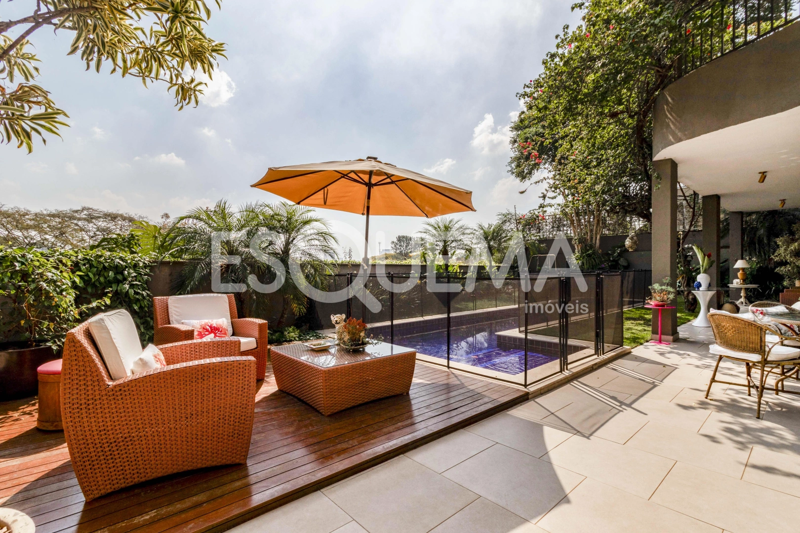 Casa espaçosa em rua tranquila no Jardim Guedala - Imagem 1