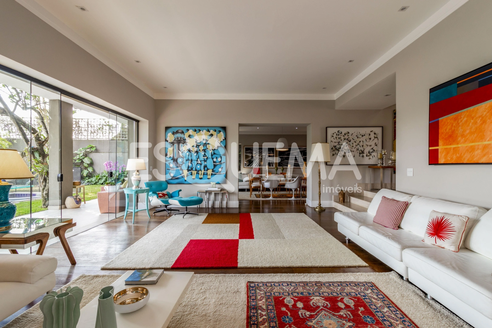 Casa espaçosa em rua tranquila no Jardim Guedala - Imagem 5