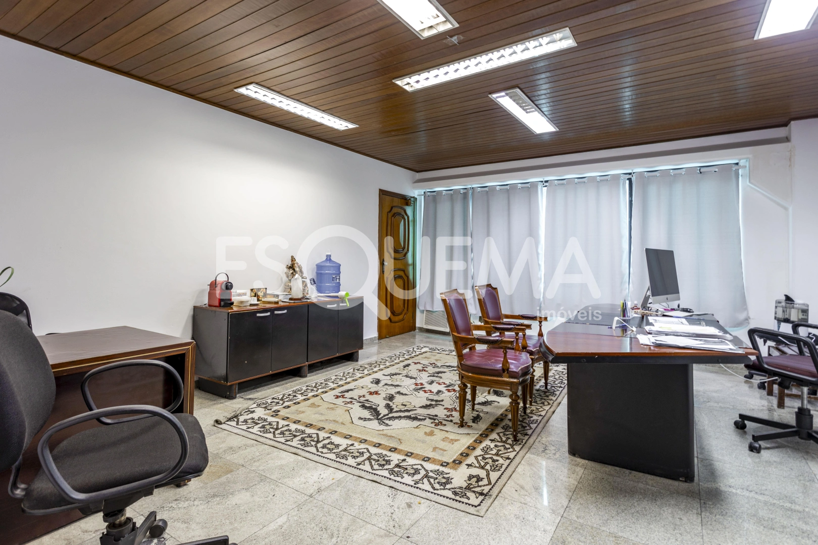 Casa comercial ampla na Cidade Jardim - Imagem 12