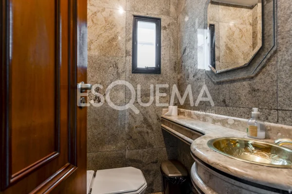 Casa comercial ampla na Cidade Jardim