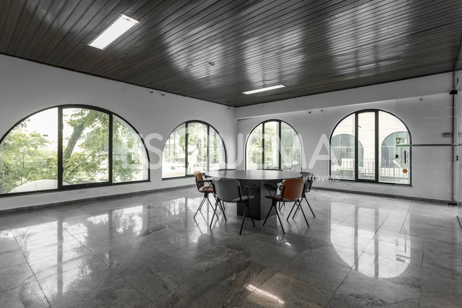 Casa comercial ampla na Cidade Jardim - Imagem 7