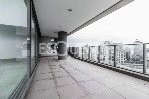 Cobertura nova com piscina privativa e espaço gourmet