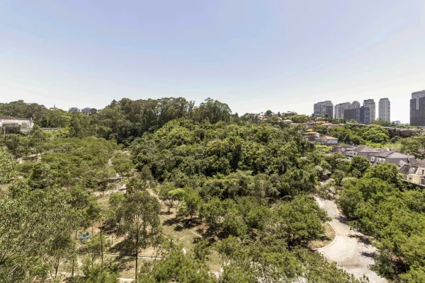 Apartamento penthouse com vista para o verde no Real Parque