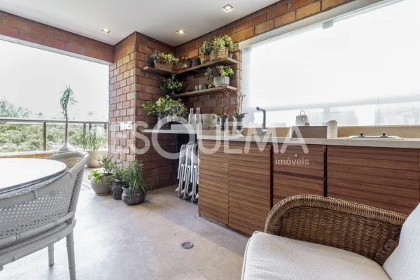 Apartamento penthouse com vista para o verde no Real Parque