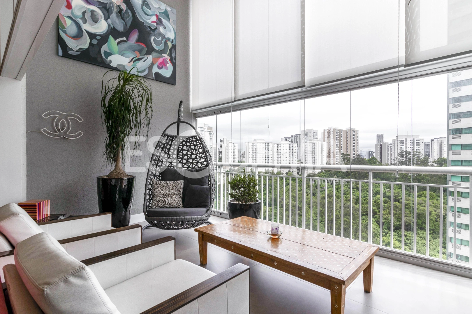 Apartamento totalmente reformado em condominio clube - Imagem 2