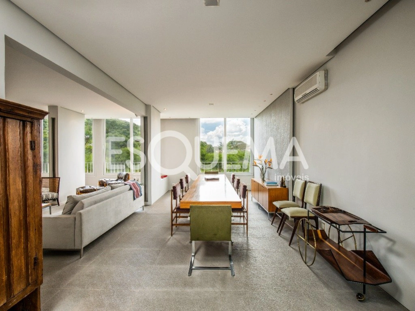 Apartamento reformado no Itaim, com vista aberta para o verde do Jardim Europa - Imagem 1
