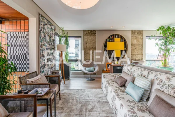 Apartamento à venda em rua nobre do Itaim Bibi, próximo ao Parque do Povo