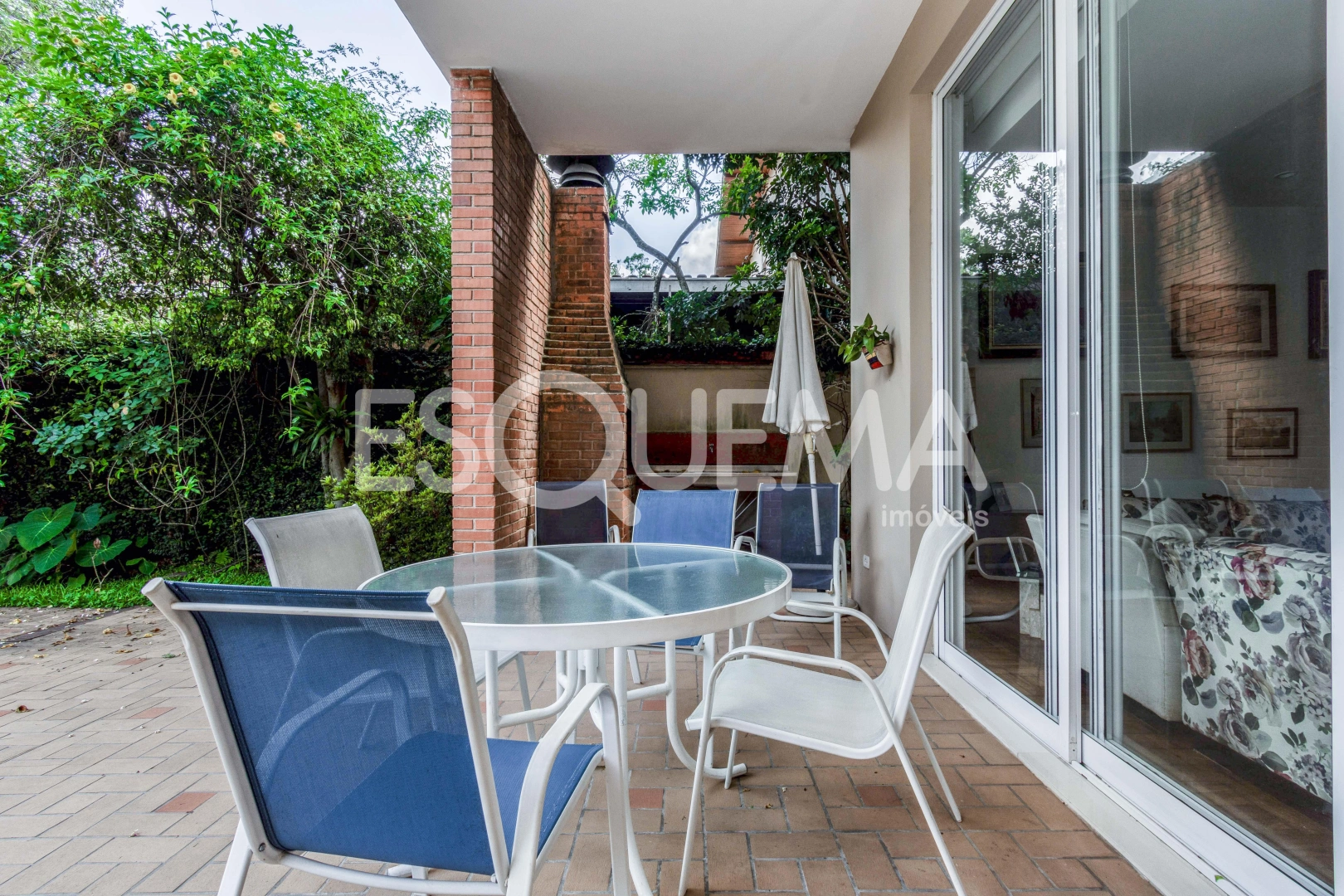 Casa com jardim em rua arborizada e com fácil acesso às principais vias da região - Imagem 8