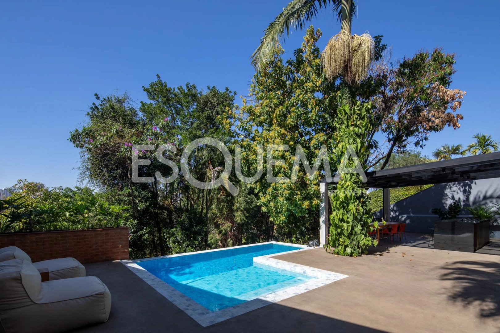 Casa assinada com vista livre no Pacaembu - Imagem 1