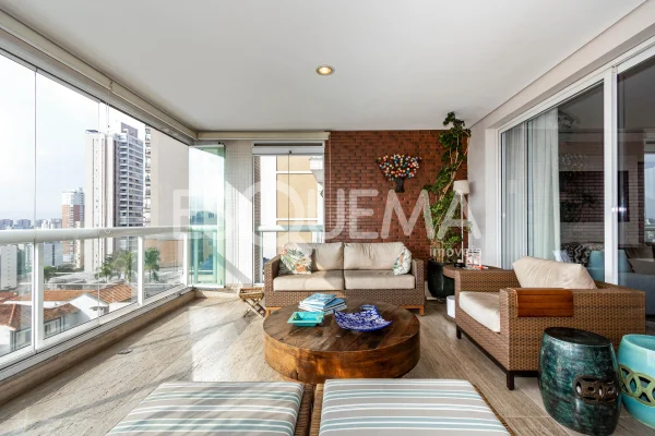 Apartamento com ambientes integrados em Perdizes