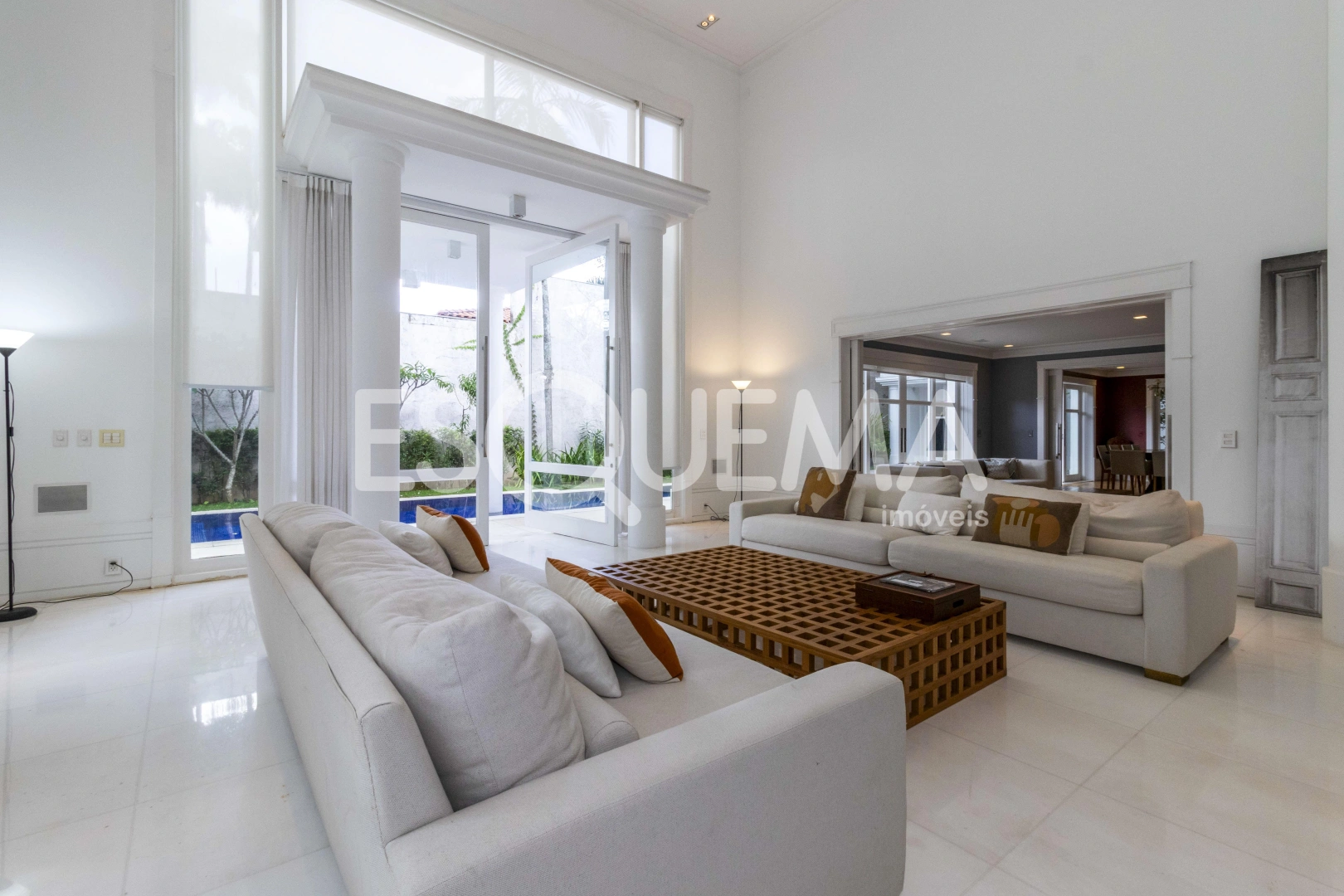 Casa deliciosa com espaço gourmet em rua cobiçada do Jardim Guedala - Imagem 4