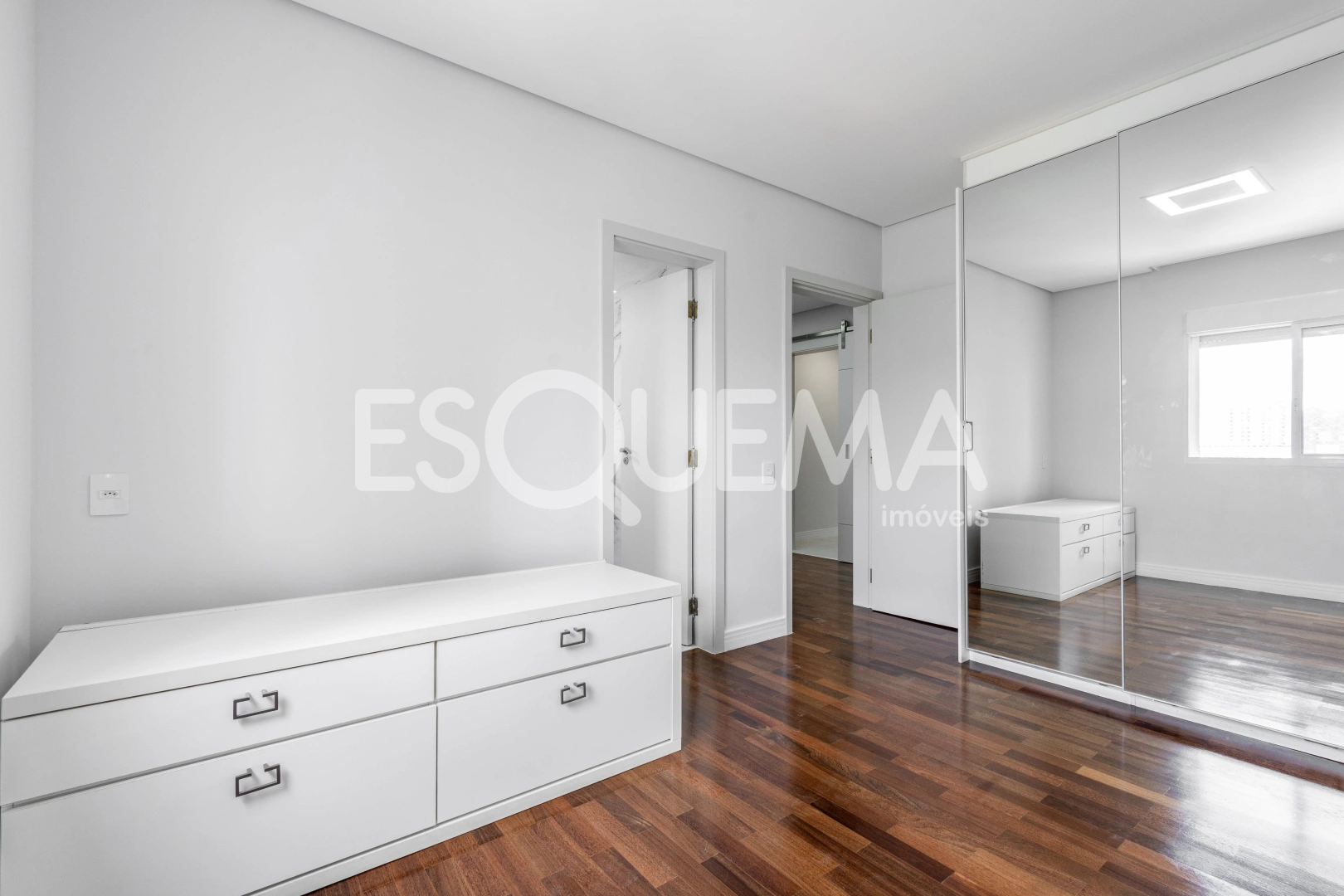 Cobertura duplex reformada na Vila Mariana - Imagem 12