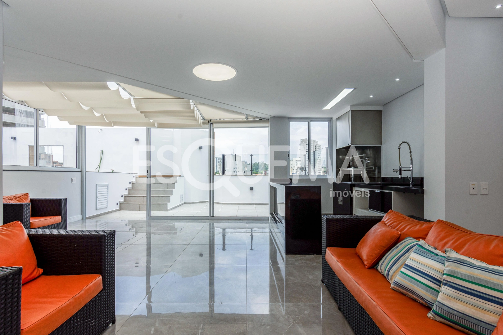 Cobertura duplex reformada na Vila Mariana - Imagem 1