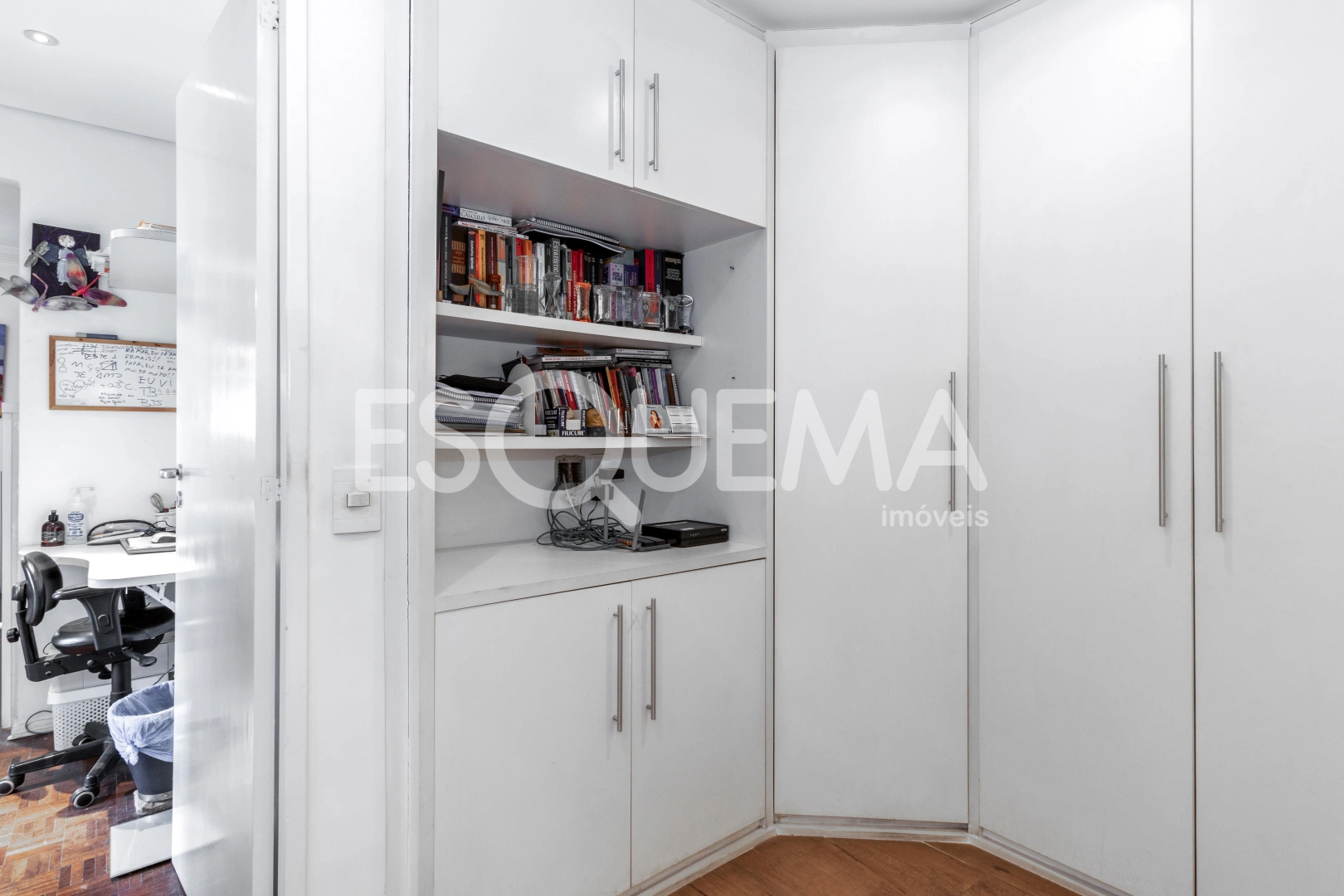 Apartamento iluminado em rua tranquila e arborizada do Jardim Paulista - Imagem 13