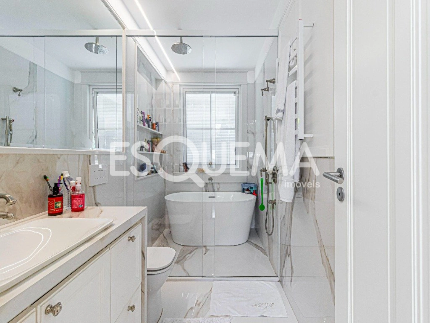 Casa bem decorada e com ótimos acabamentos - Imagem 15
