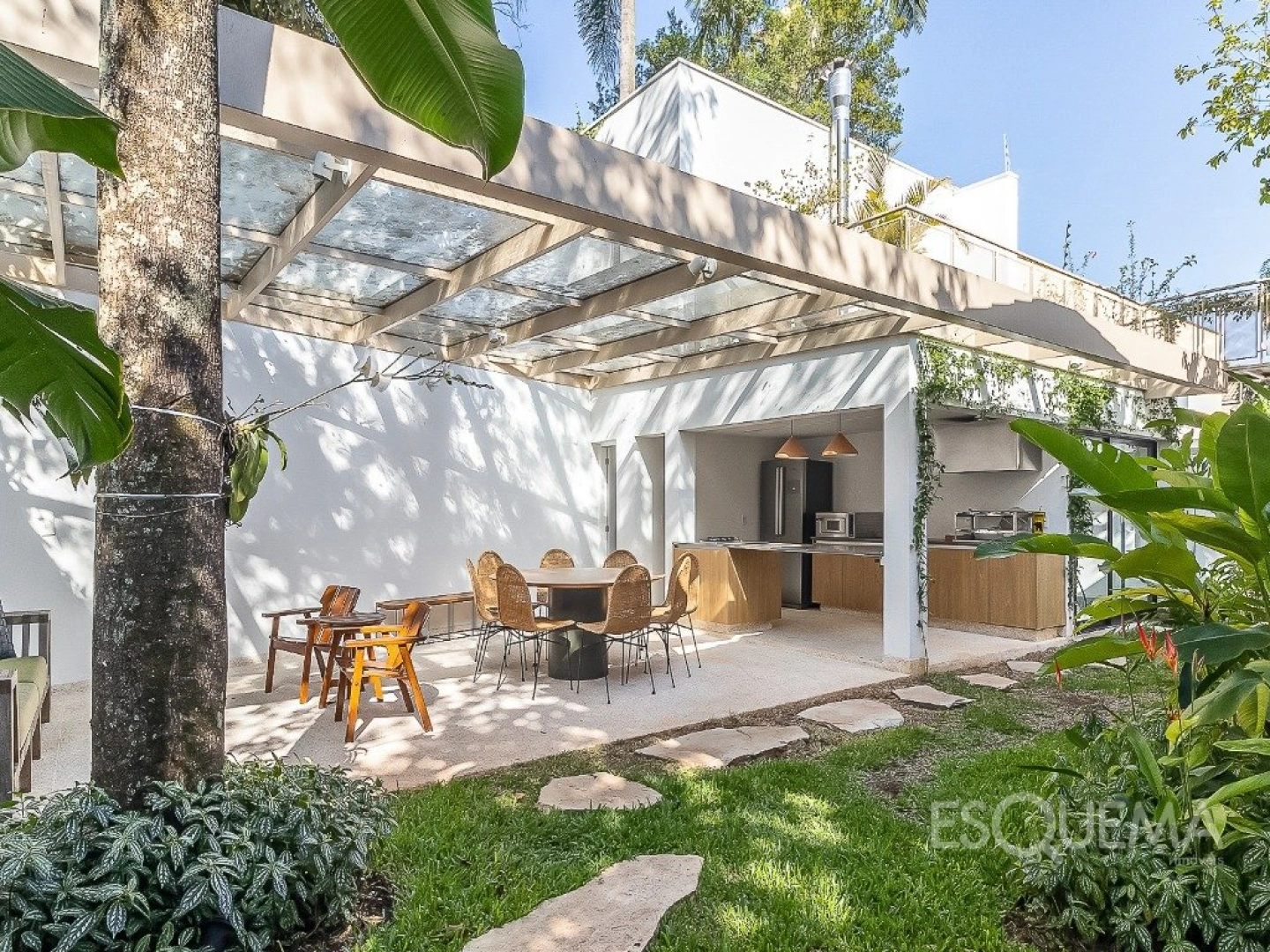 Casa com reforma recente em Alto de Pinheiros - Imagem 8