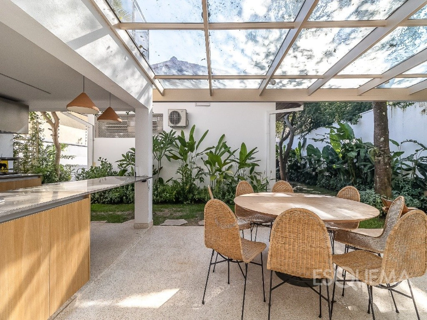 Casa com reforma recente em Alto de Pinheiros - Imagem 9