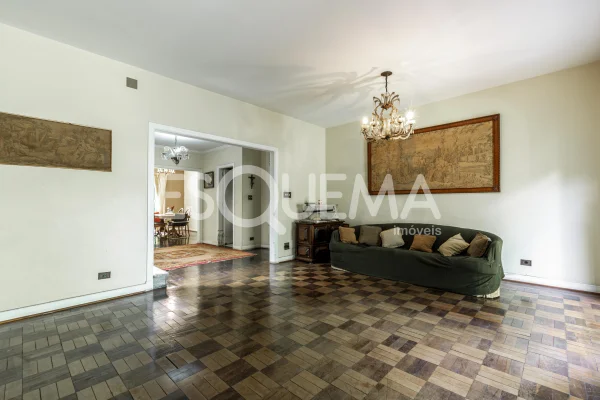 Casa para reforma, próxima ao Parque Ibirapuera