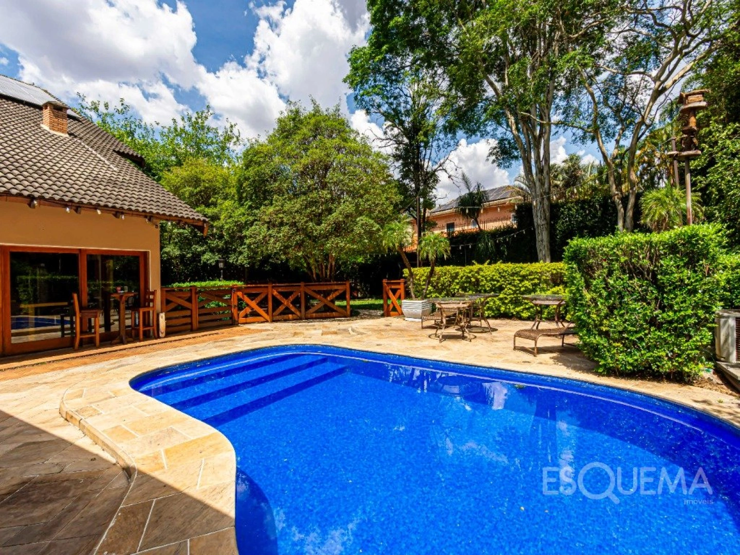 Casa no Jardim Guedala com área externa completa - Imagem 1